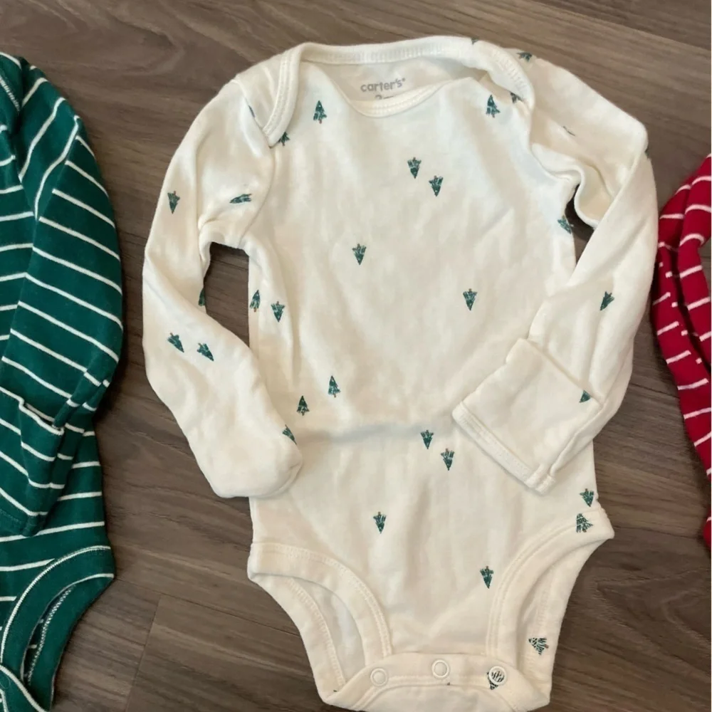 Carter's Baby Bundle of 3 long sleeve Christmas Holiday Bodysuits size 3M